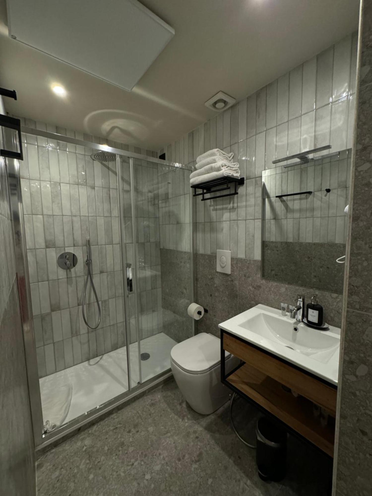 Honeycomb Guesthouse Roma Esterno foto