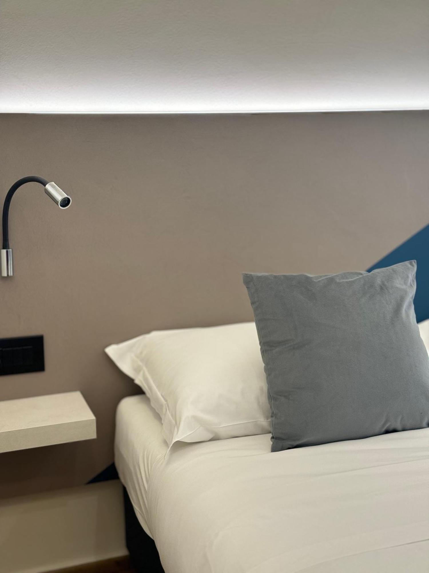 Honeycomb Guesthouse Roma Esterno foto