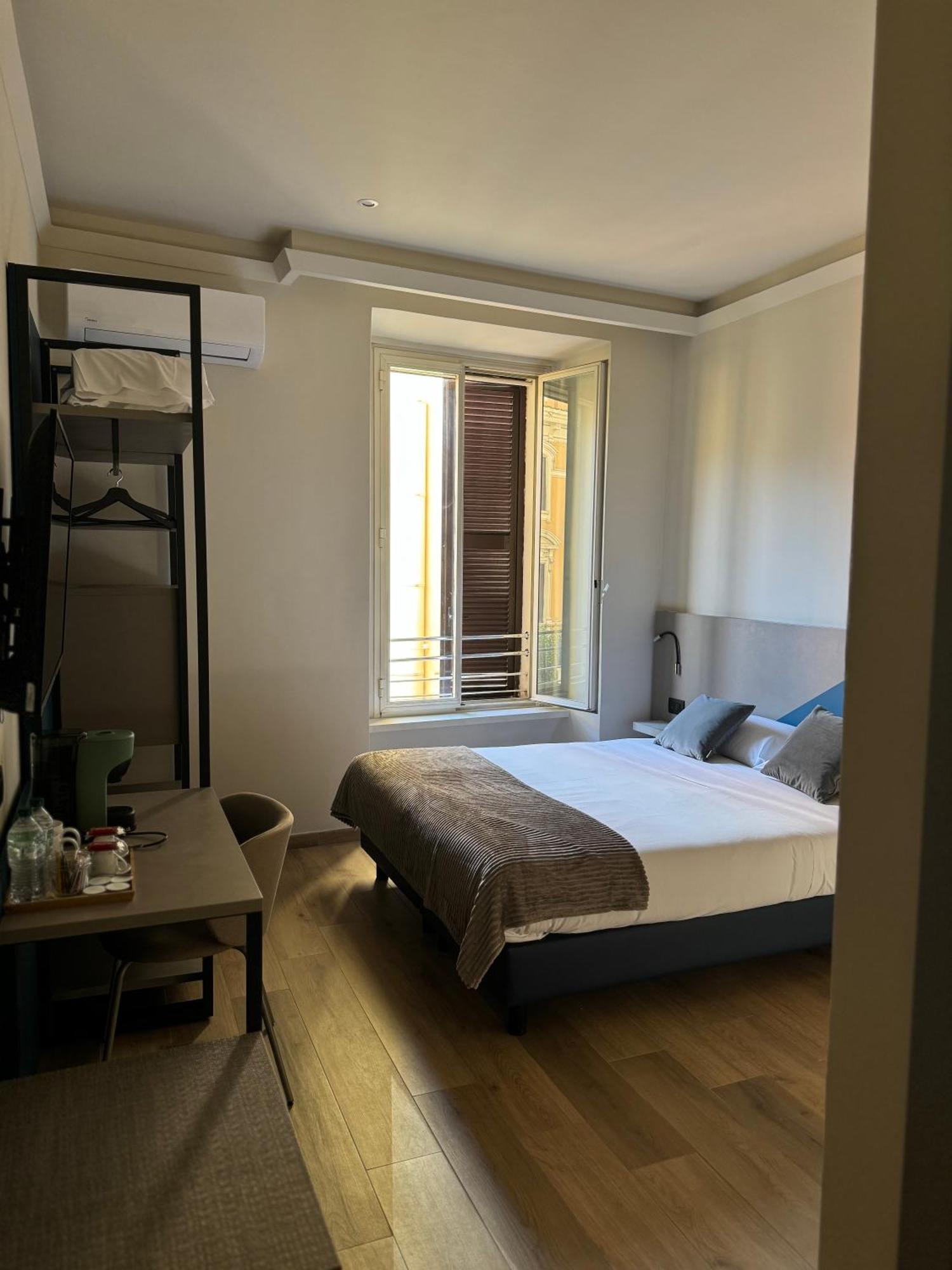 Honeycomb Guesthouse Roma Esterno foto