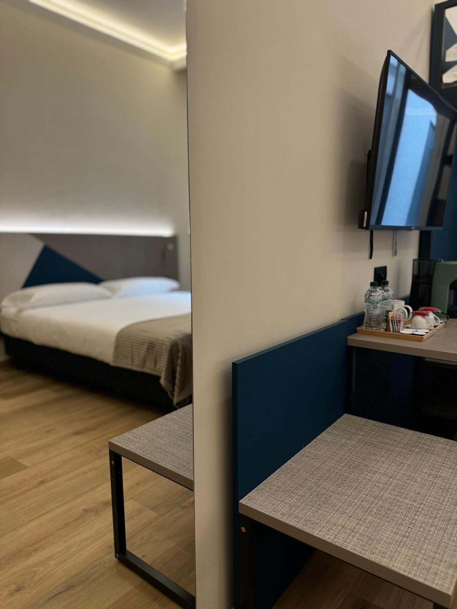 Honeycomb Guesthouse Roma Esterno foto