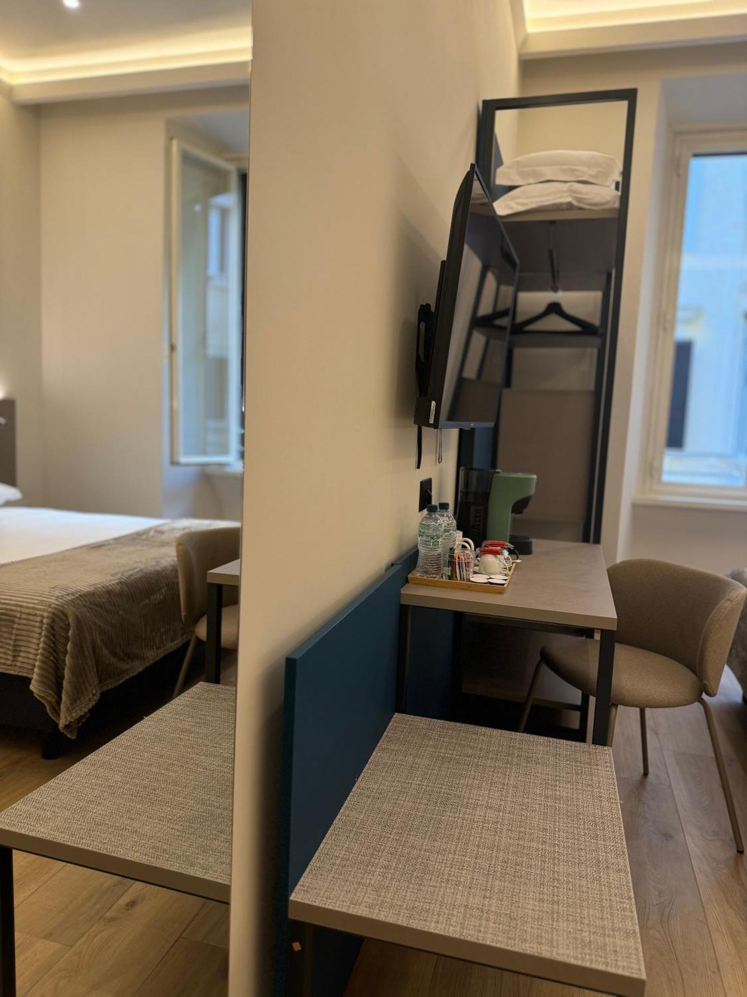 Honeycomb Guesthouse Roma Esterno foto