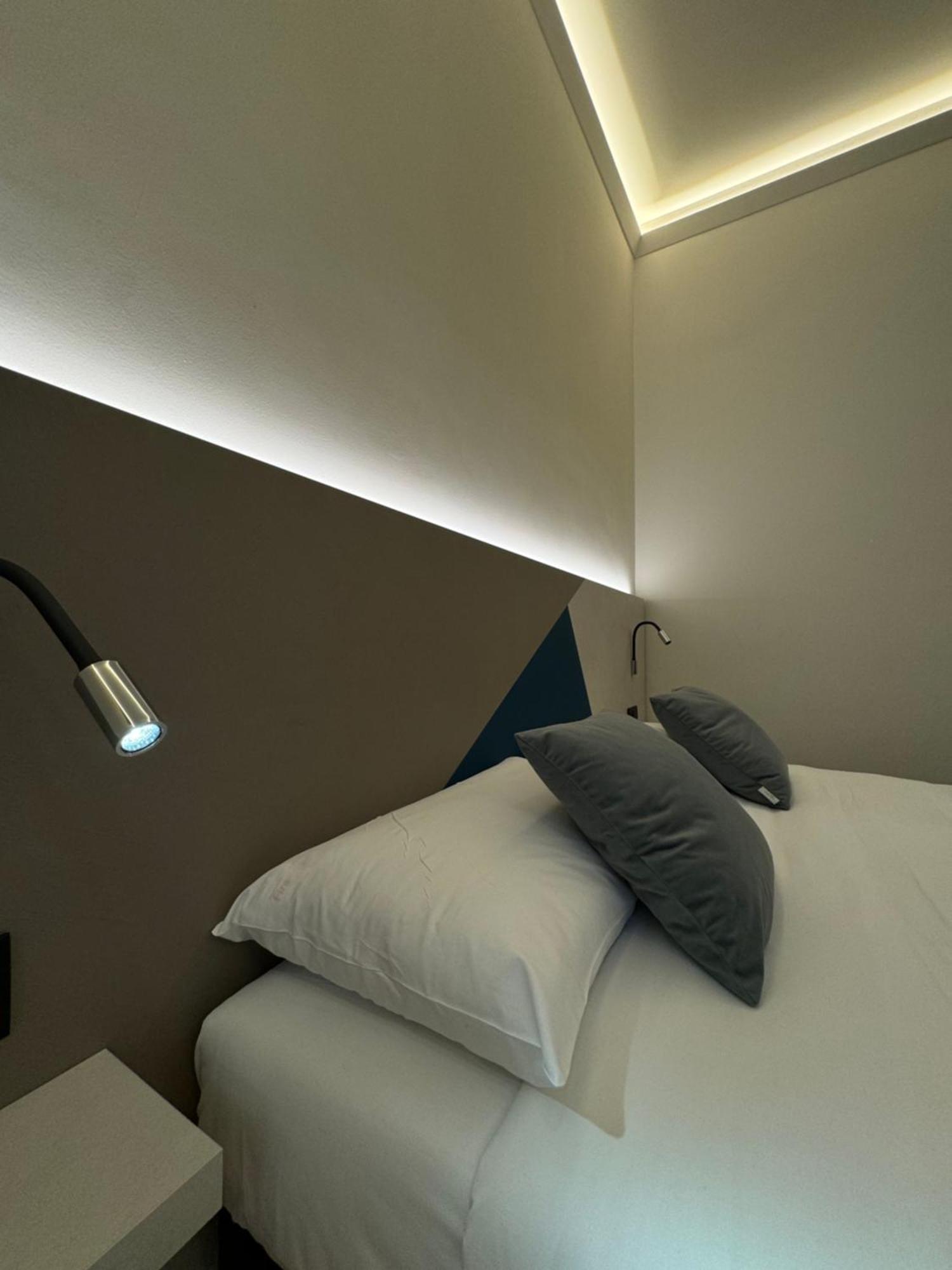 Honeycomb Guesthouse Roma Esterno foto