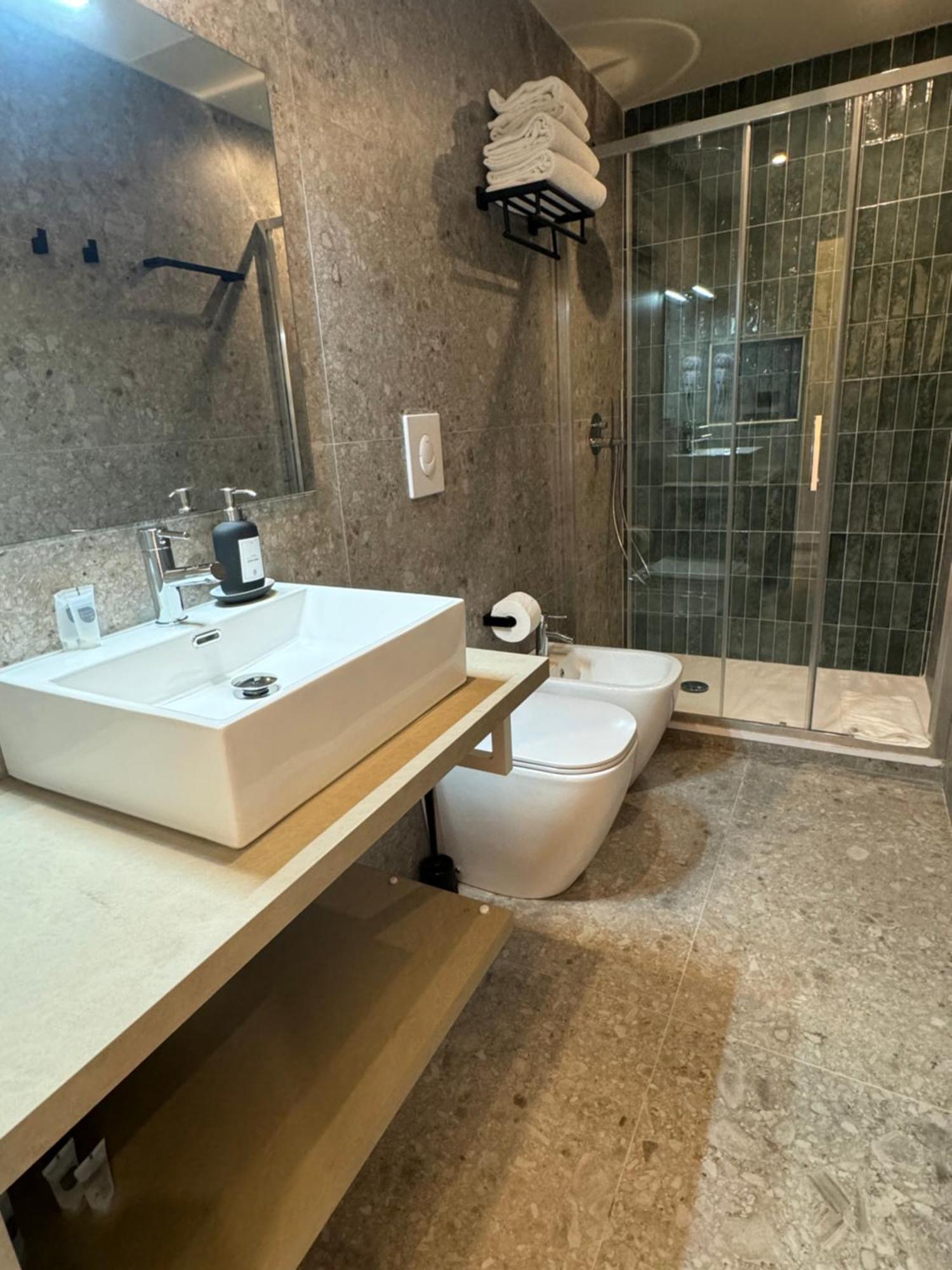 Honeycomb Guesthouse Roma Esterno foto