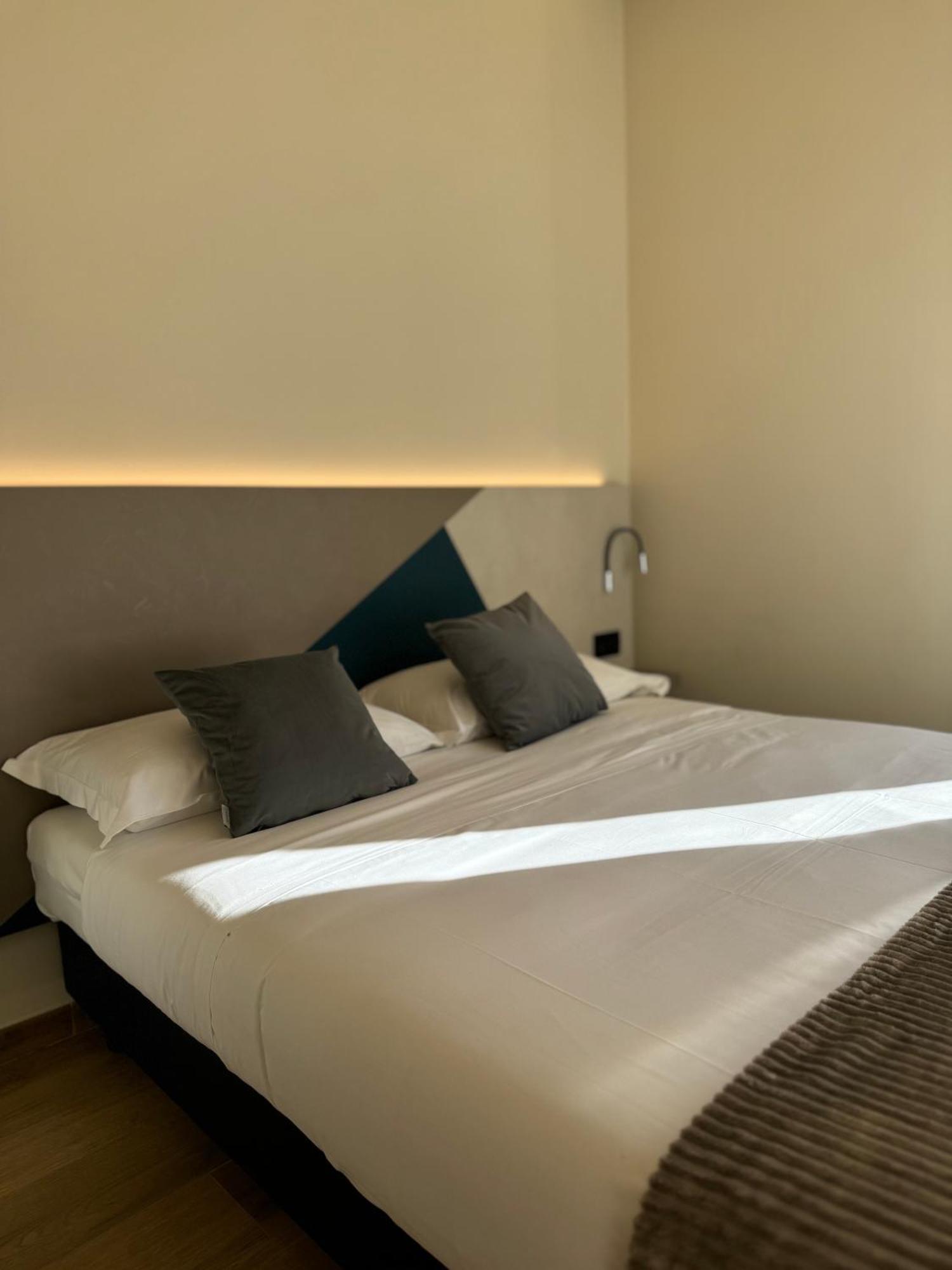 Honeycomb Guesthouse Roma Esterno foto