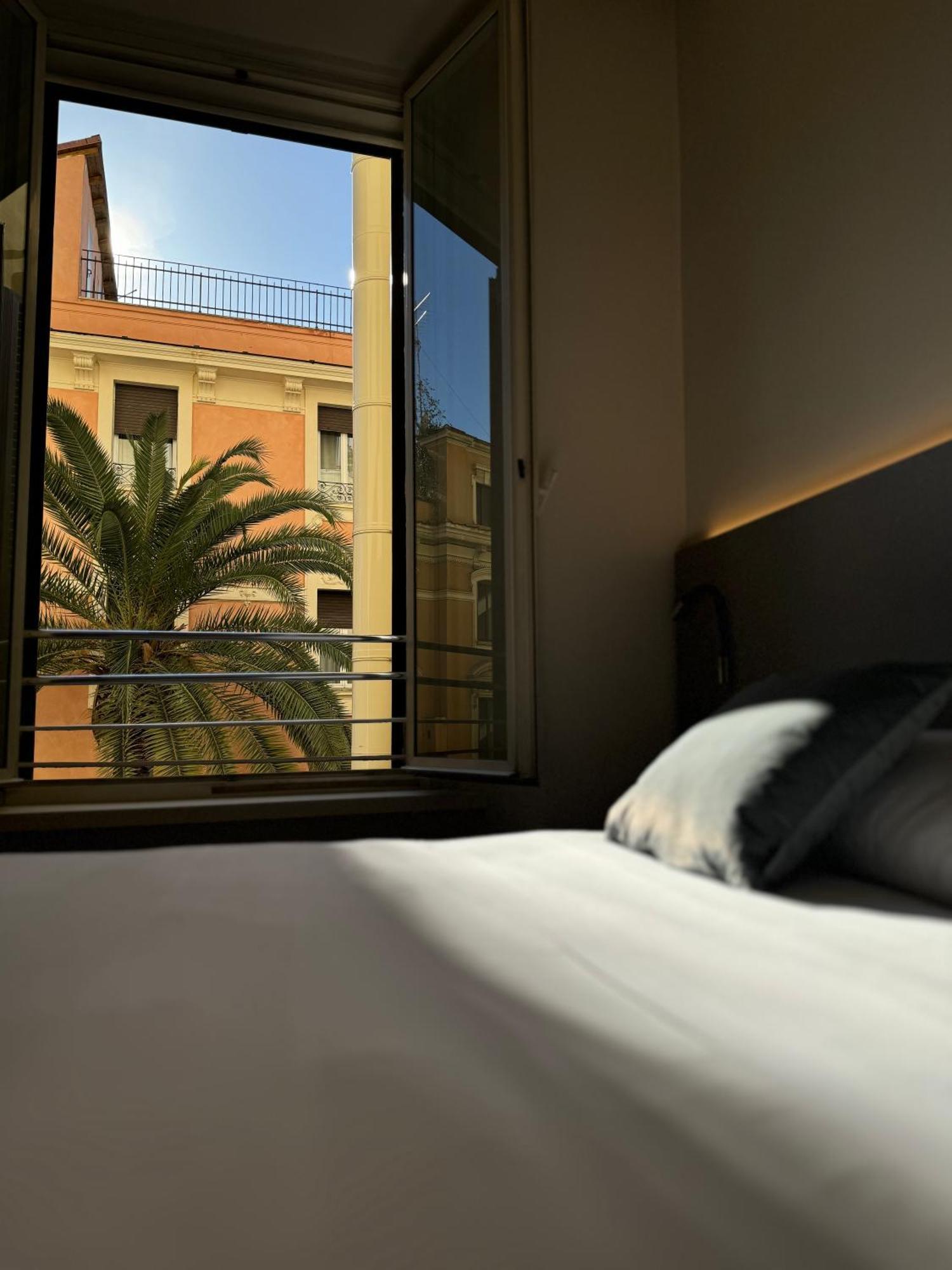 Honeycomb Guesthouse Roma Esterno foto