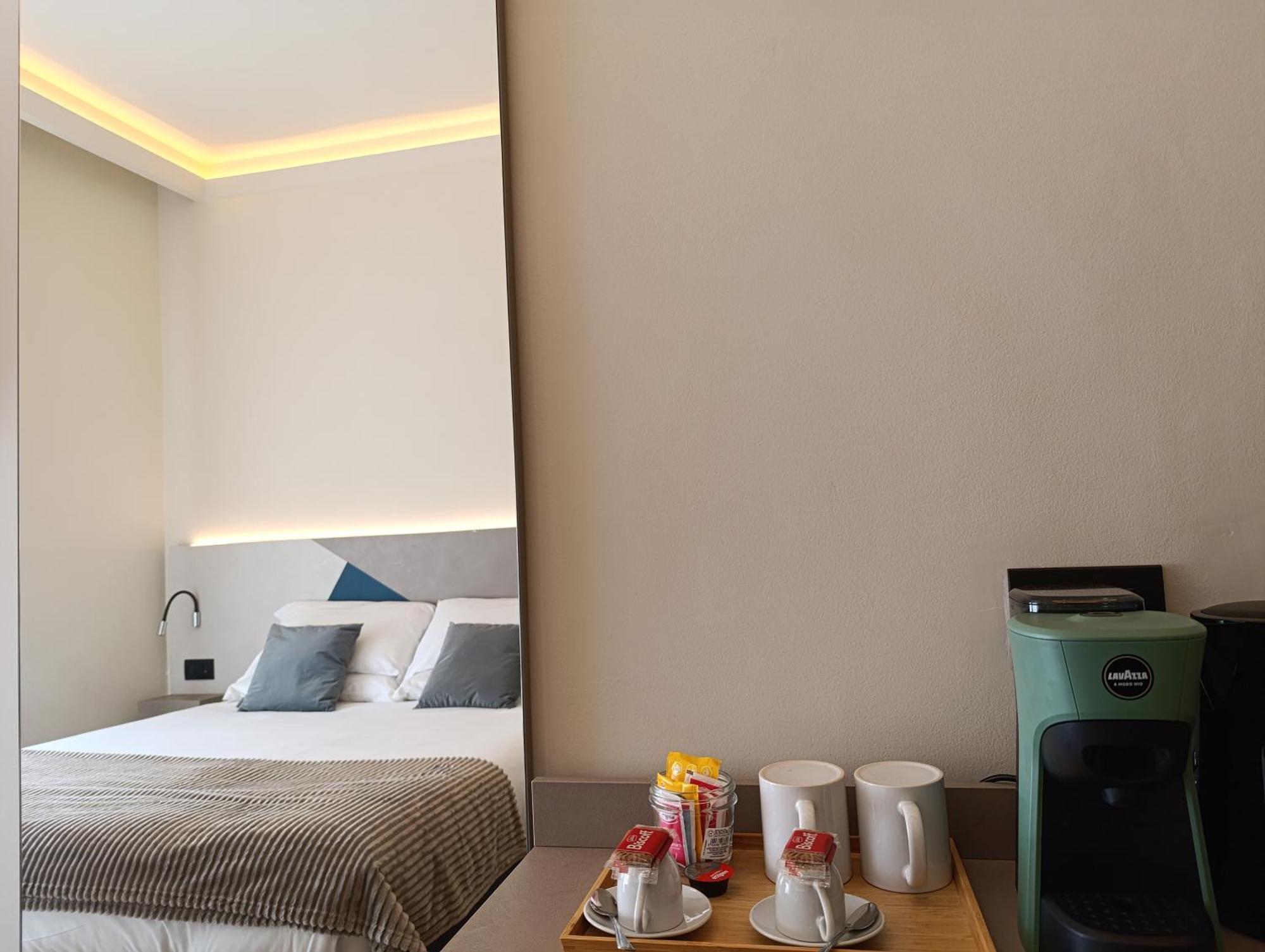 Honeycomb Guesthouse Roma Esterno foto